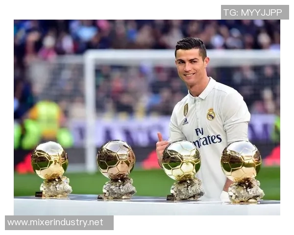 足球历史二十六号球员的传奇故事与最强之选揭秘 足球历史二十六号球员的传奇故事与最强之选揭秘