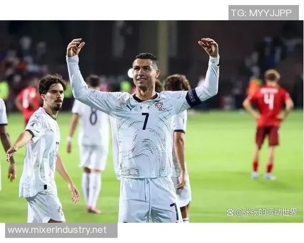 足球巨星银幕生涯揭秘 球场英雄转身演绎光辉电影之路